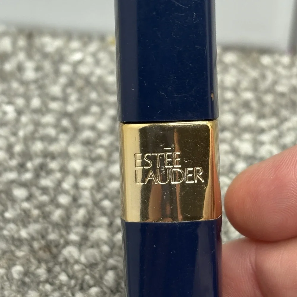 N/A estee lauder